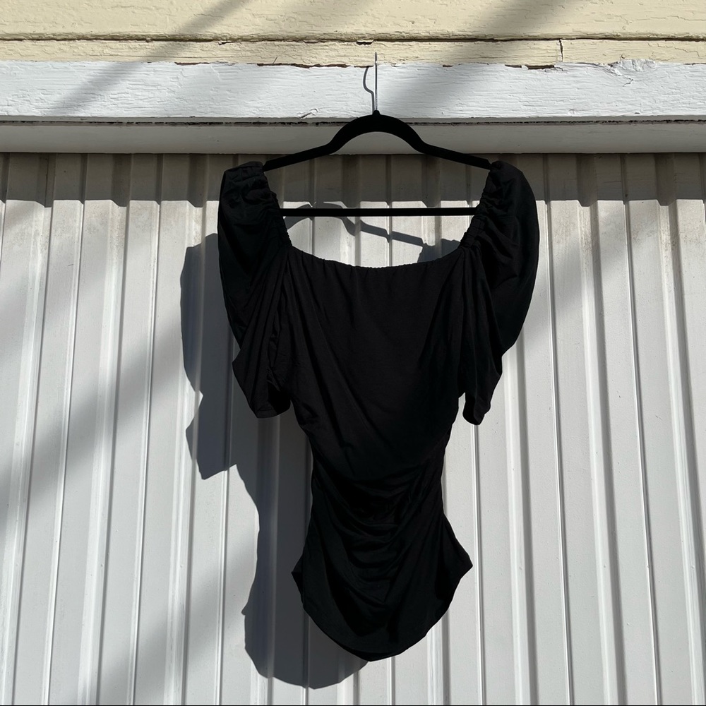 NWT Frame black knit ruched puff sleeve top